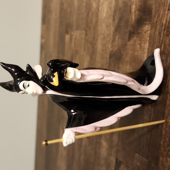 Vintage Disney Schmid Maleficent Sleeping Beauty 30th Anniversary Figurine - Picture 2 of 7